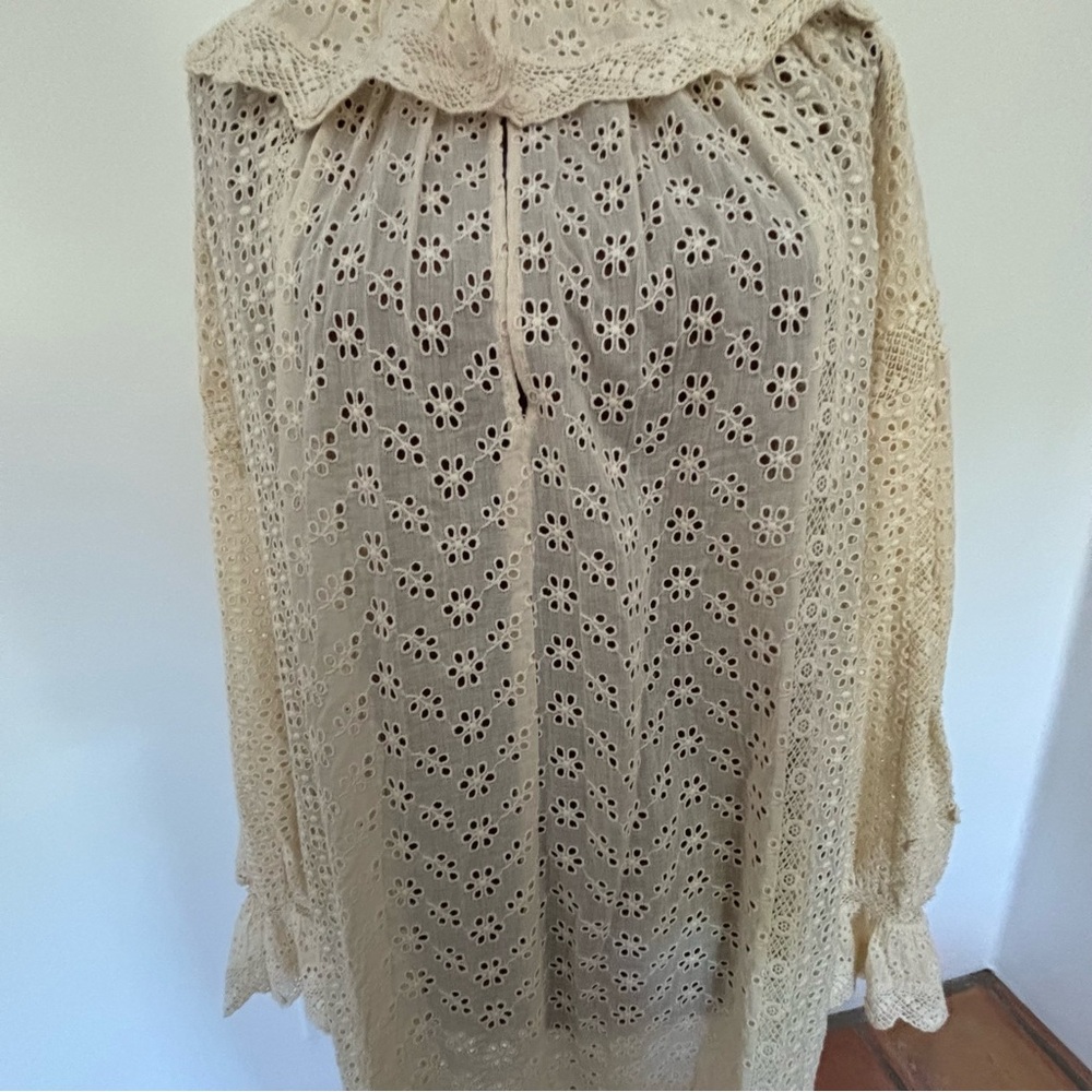 Doen Cream Lace Maxi Dress - Picture 2 of 4